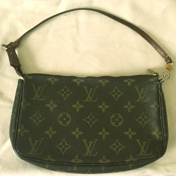 Louis Vuitton Other - Authentic Louis Vuitton Pochette